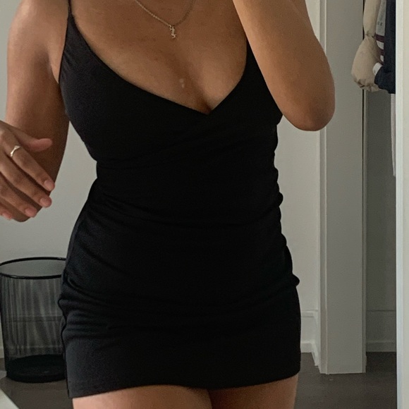LBD - Picture 3 of 5